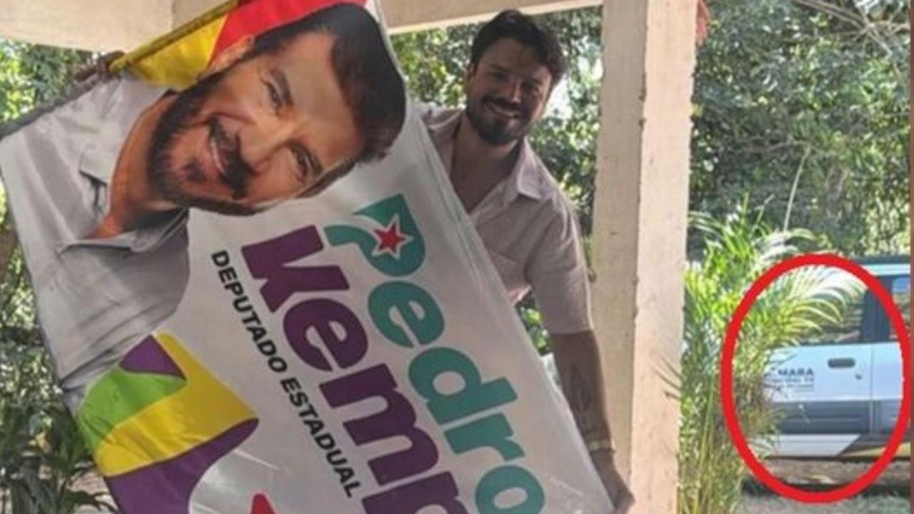 Vereador do PT é flagrado em campanha usando carro oficial da Câmara Municipal em Ribas.