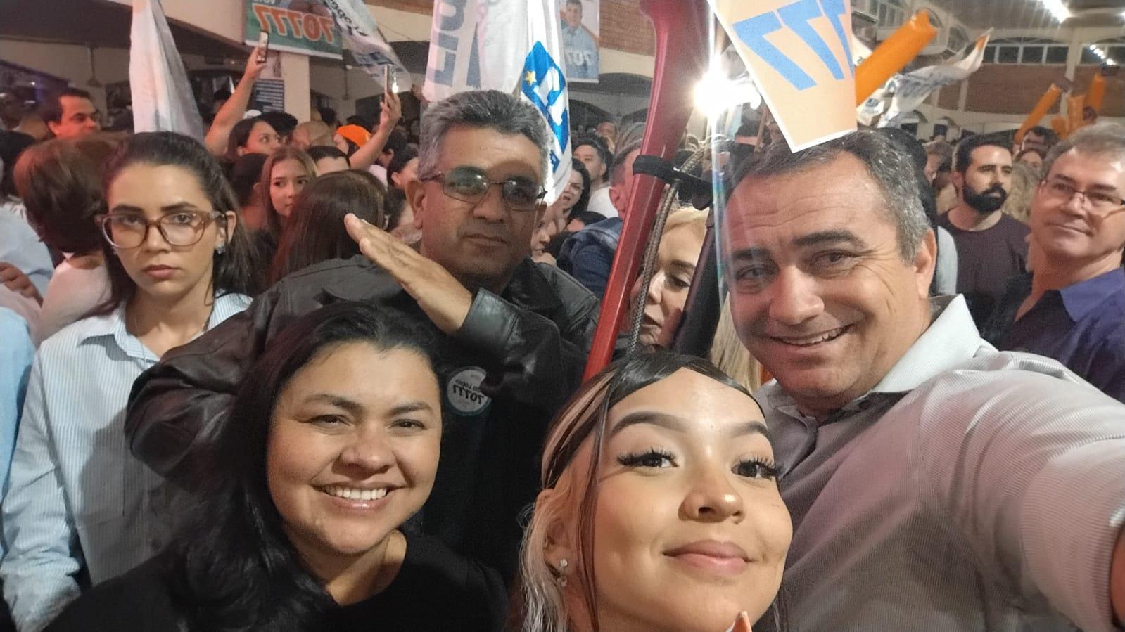 Lidio Lopes encerra campanha com grande reunião da vitória e agradece apoio da população, amigos e colaboradores na Nipo Brasileira. Lidio Lopes encerra campanha com grande reunião da vitória e agradece apoio da população, amigos e colaboradores na Nipo Brasileira.