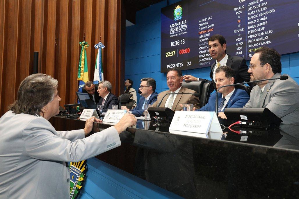 ALEMS vota projeto que obriga concessionárias a divulgar cronograma de obras em rodovias.