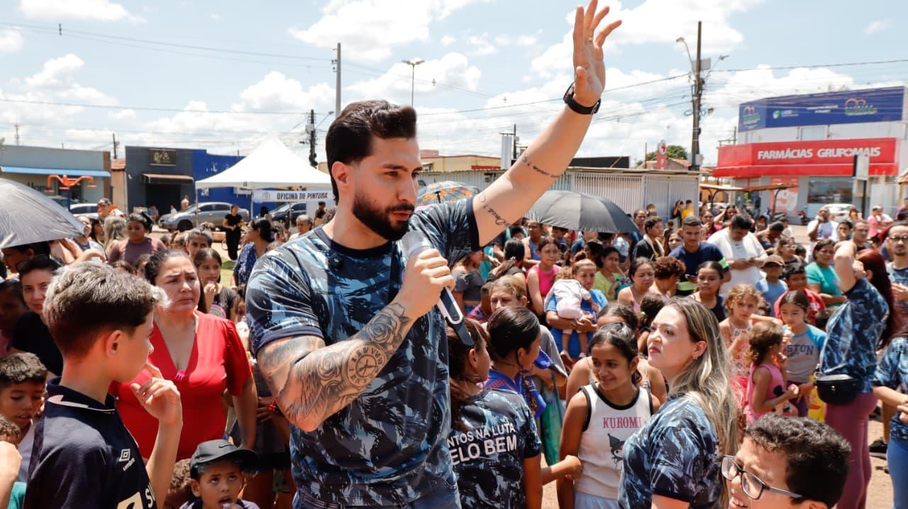 Fábio Rocha realiza festa do Dia das Crianças na Arena do Aero Rancho.