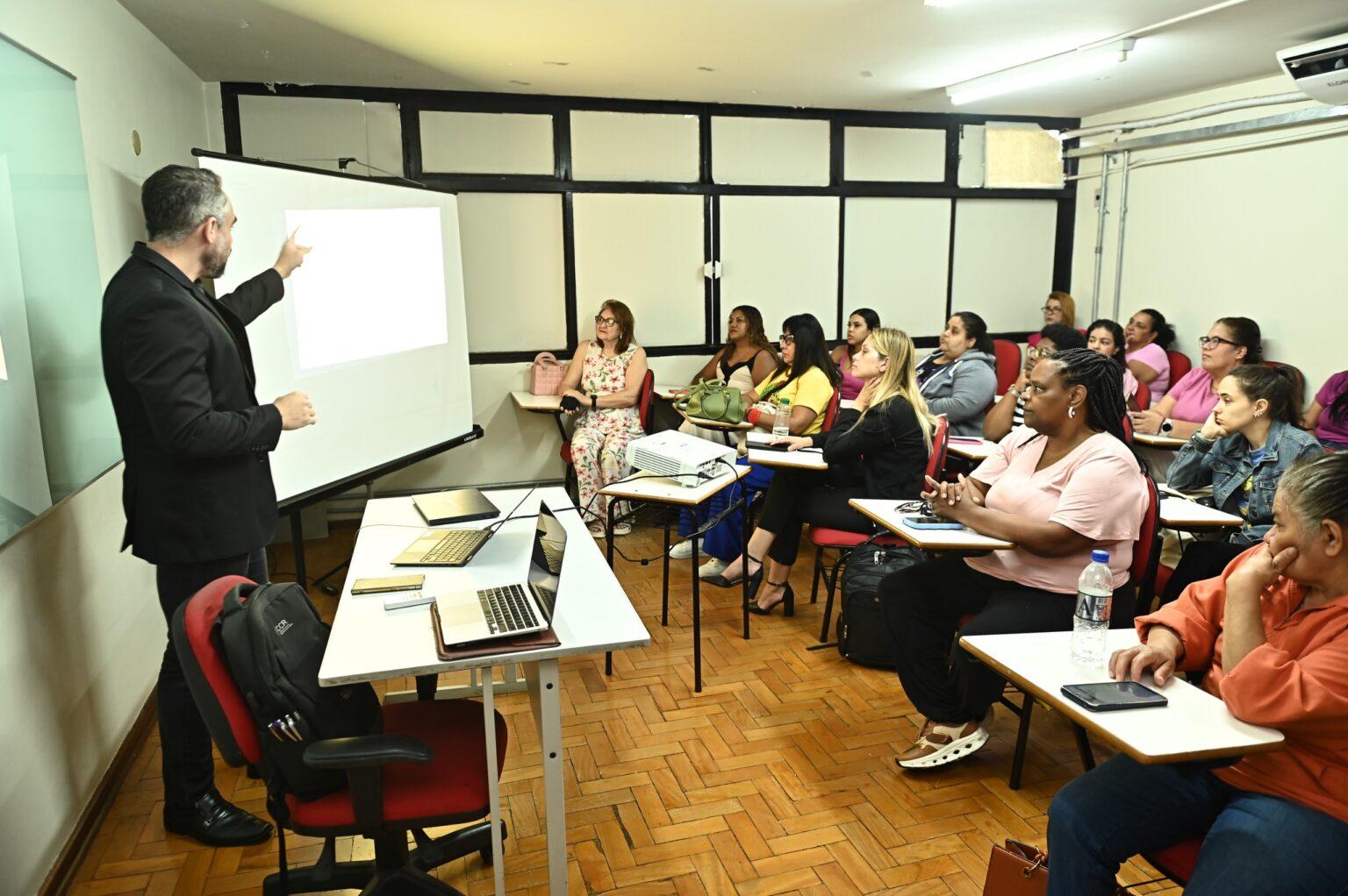 Feirão na Funsat atende 102 pessoas com empregos e orientações à saúde .