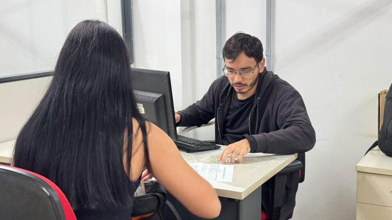 Semana começa com 733 vagas de emprego na Funsat.